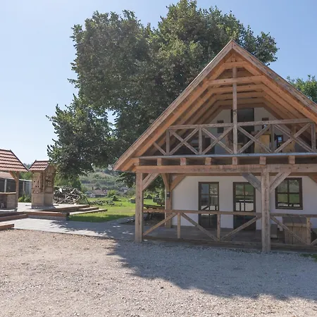 Hárs * Balatonendréd