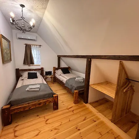 Hárs Apartman Balatonendréd
